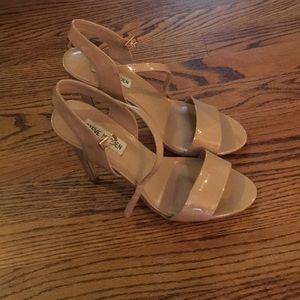 Women's Steve Madden 7.5 Nude Heels